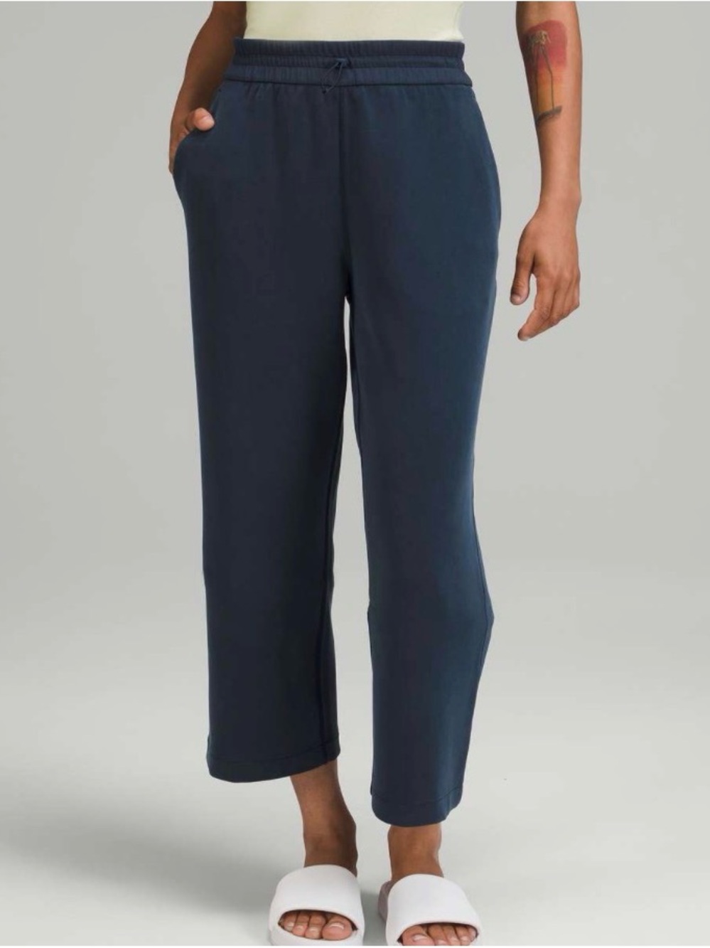 Lululemon Softstreme High-Rise Straight Leg Crop Pants True Navy Size 10 - Picture 1 of 7